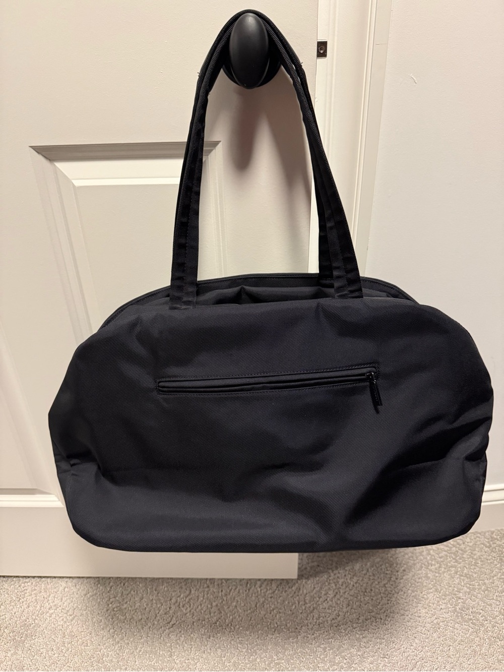 Lululemon Black Travel Tote Bag - Picture 3 of 3